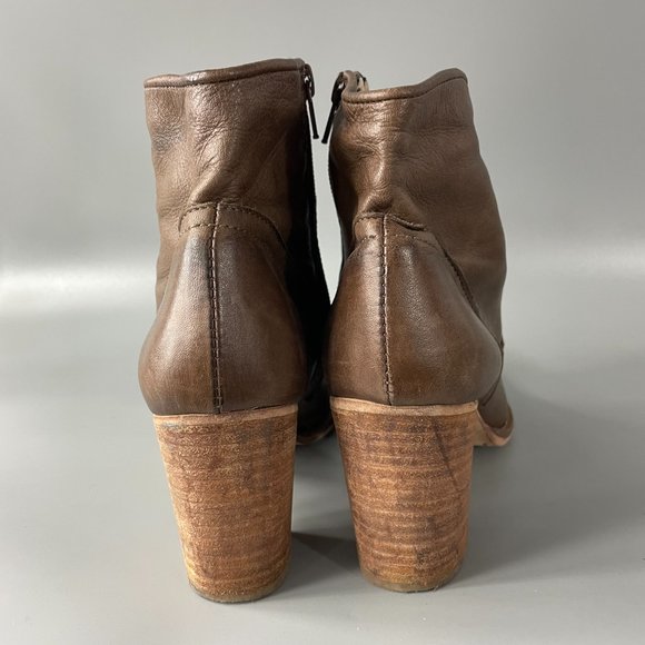 Otisopse Handmade in Italy Brown Leather Ankle Boots, Size 39 - Picture 6 of 12